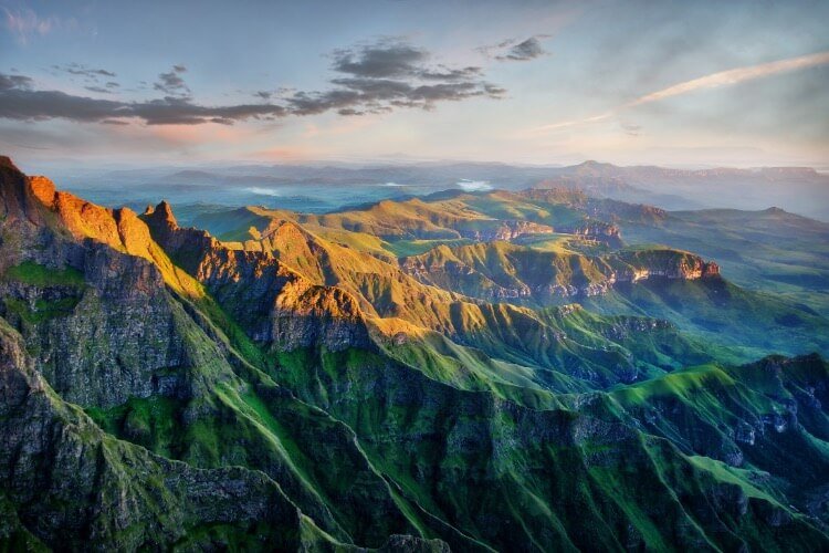 the incredible mountain ranges of South Africa \ best places to go in africa 