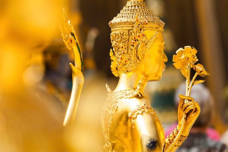 golden buddha statues Bangkok palace